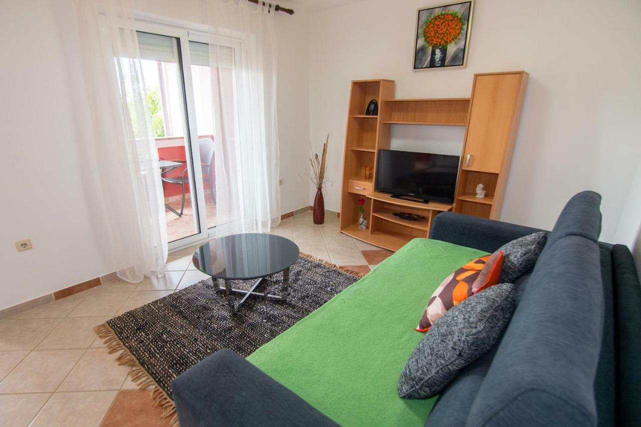 Apartmani Ivan 로파르 외부 사진