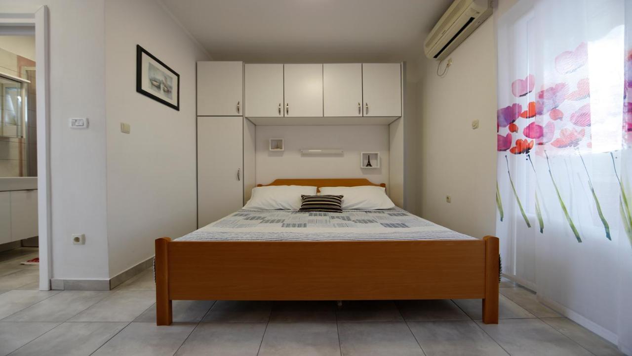 Apartmani Ivan 로파르 외부 사진